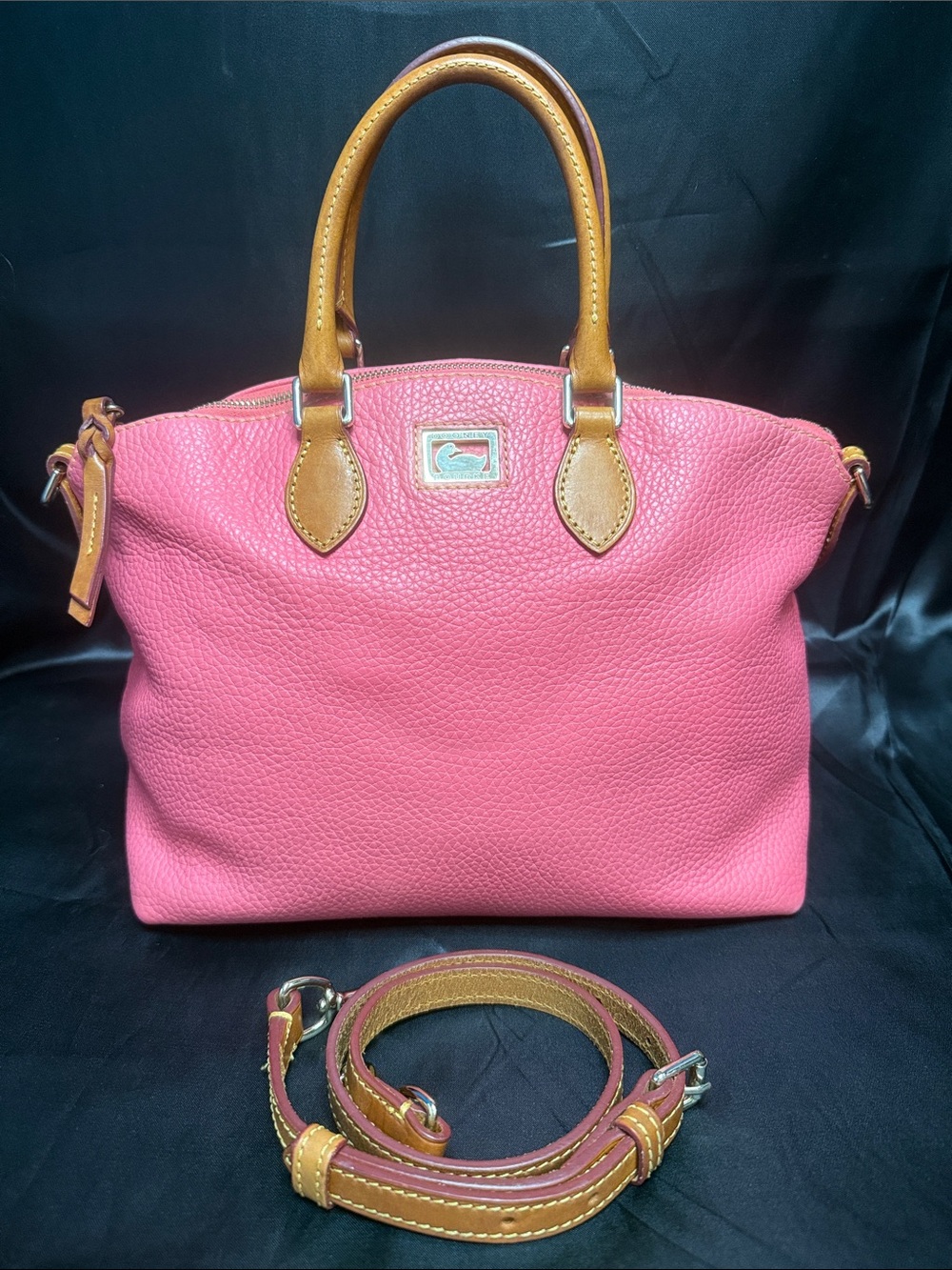 GORGEOUS DOONEY & BOURKE PINK PEBBLED GRAIN LEATHER DOMED SATCHEL / SHOULDER BAG